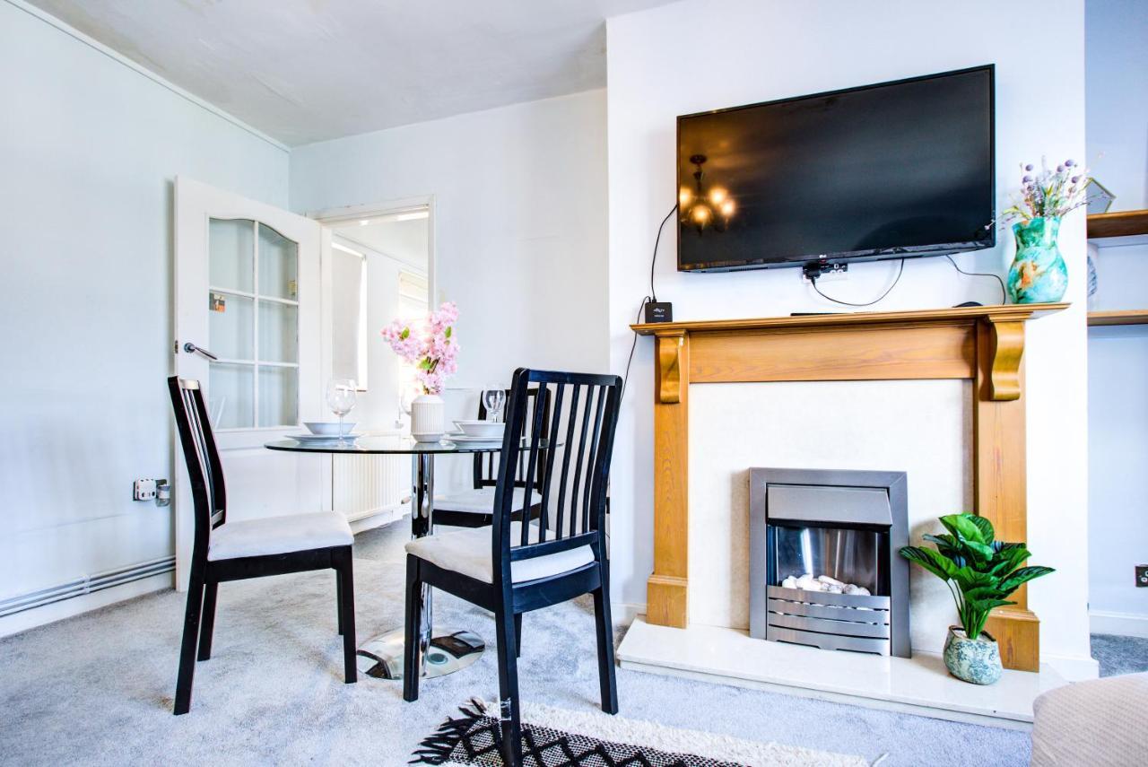Private Family Apartment, In Victoria Posh Sw1 Londra
