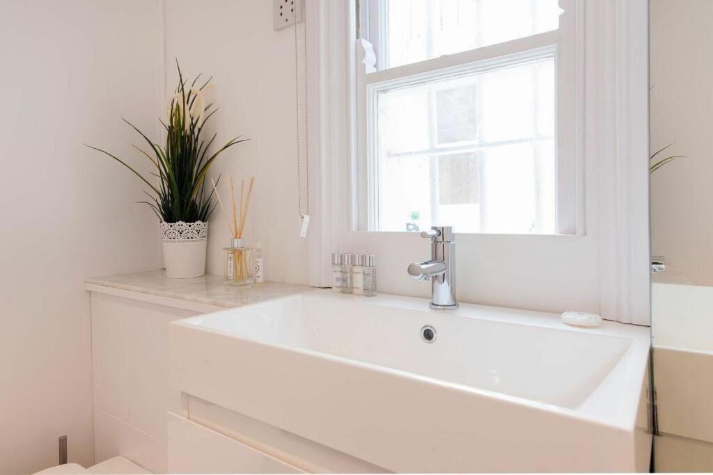 Charming Stylish One-bedroom Appartement *