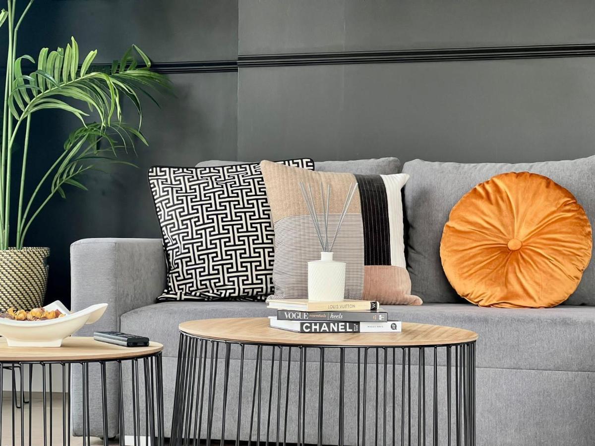 Penthouse In Wembley * London
