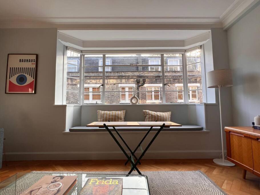 Fitzrovia / Bloomsbury / West End - Two Bed Leilighet London