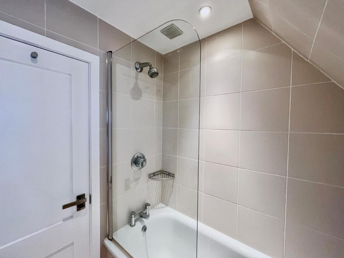 New Oxford Circus 2 Bedr, 3 Beds Location Lejlighed *