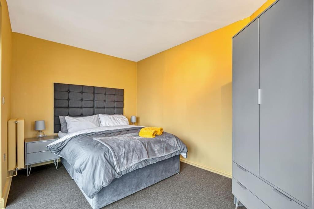 2 Bed Docklands Apt- 02 & Excel Appartement *