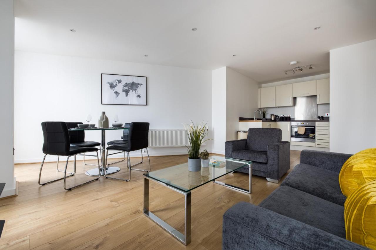 The Hoxton Collection * Londra
