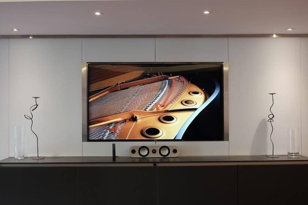 Ultra Luxury Penthouse, - Next To Chelsea Apartment