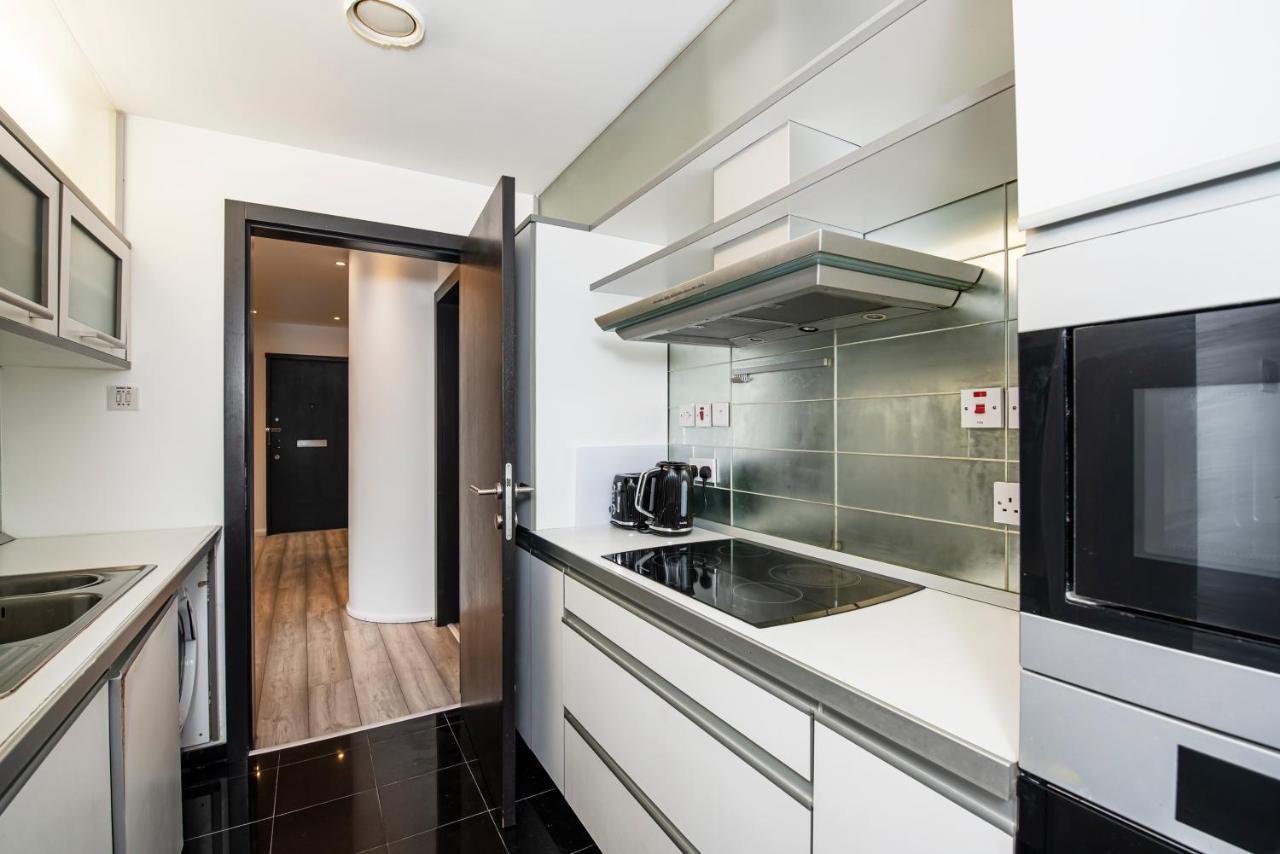 Leilighet Large And 2 Bed London