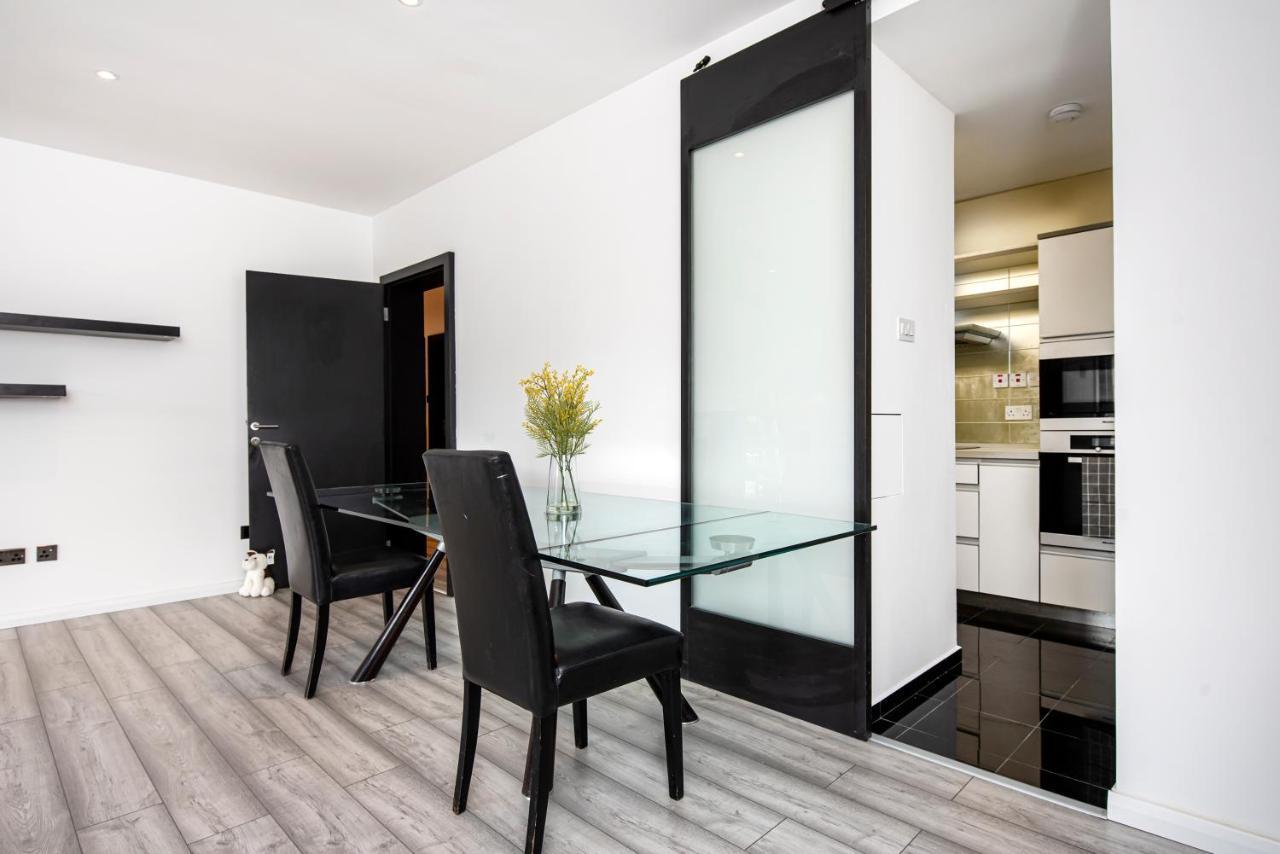 Large And 2 Bed *