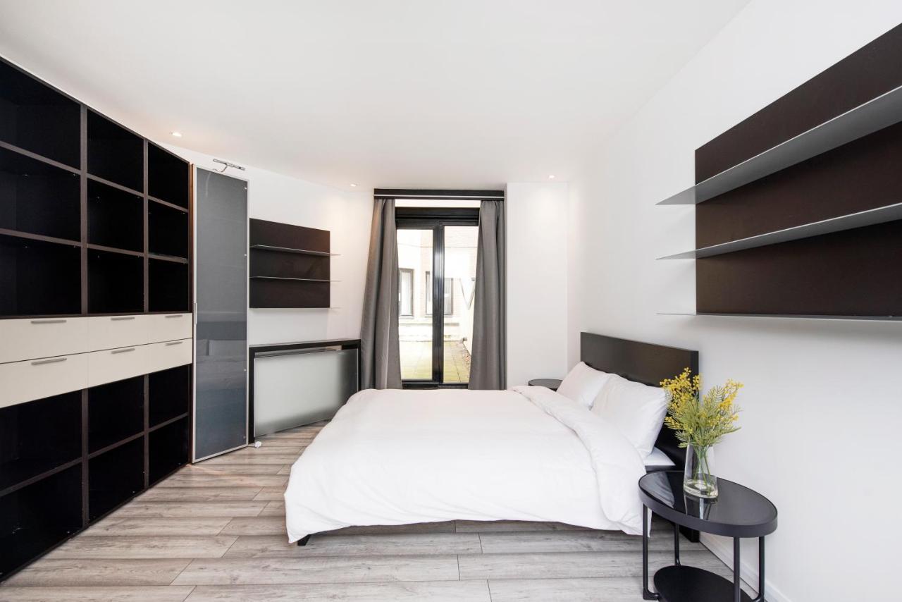 Large And 2 Bed Leilighet *