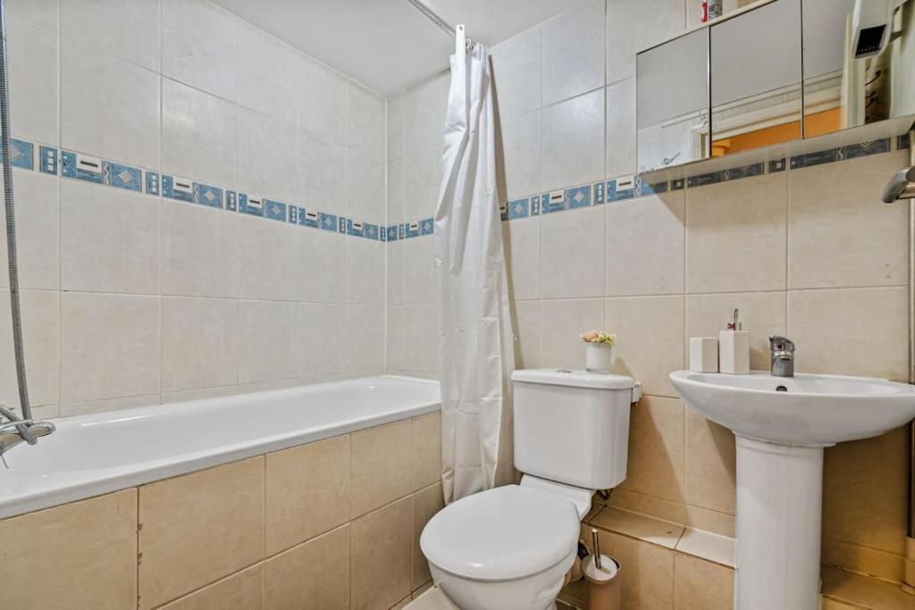 Two Bedroom With Patio Close To Hyde Park Ed4 Leilighet *