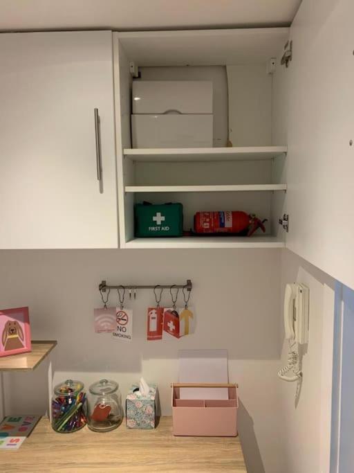Lovely One Bedroom Next To Shoreditch * Londen