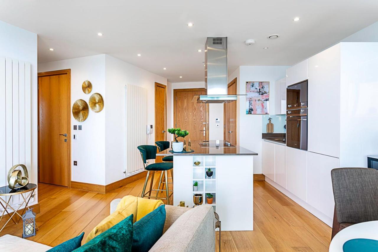 The Panoramic Urban Oasis Appartement