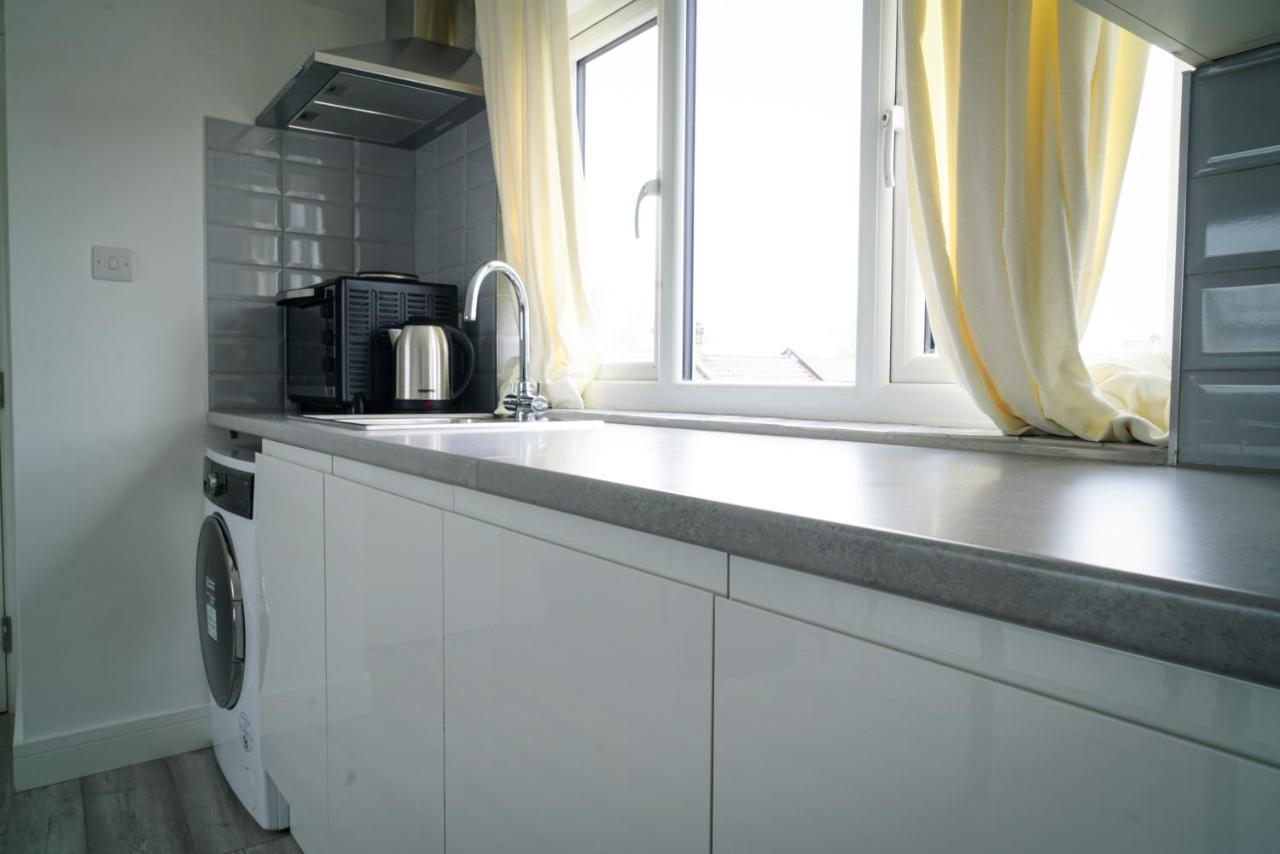 Centra Apartment London