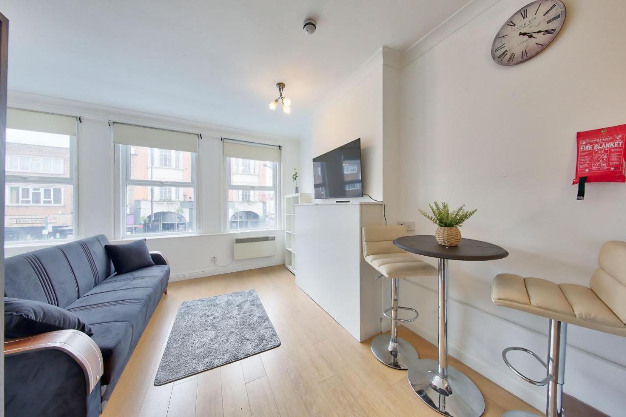 Leilighet Stunning One Bedroom Studio In Tooting Broadway