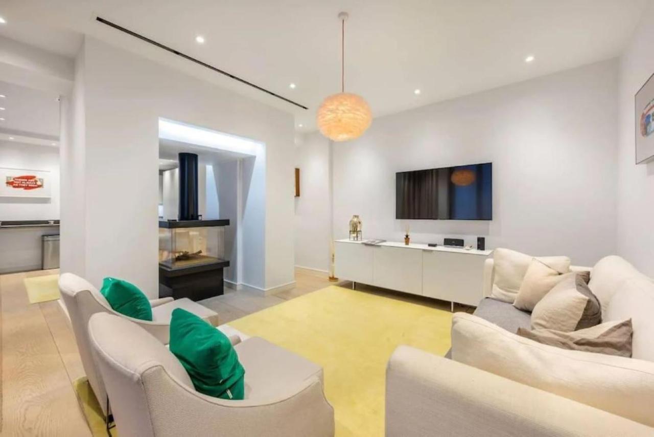 Posh 3 Bedroom Flat With Terrace And Indoor Fireplace In Mayfair, Near Hyde Park Apartment *