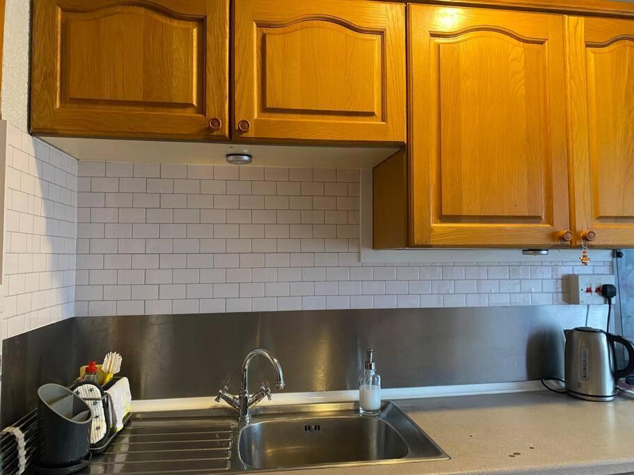 One Double Bedroom In A Shared Apartment