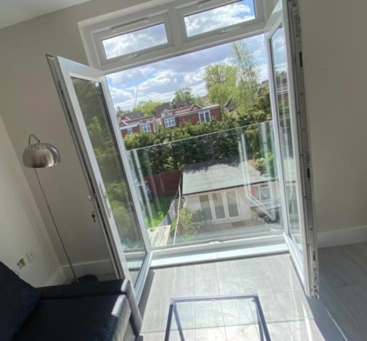 Cheviot Loft Apartment London