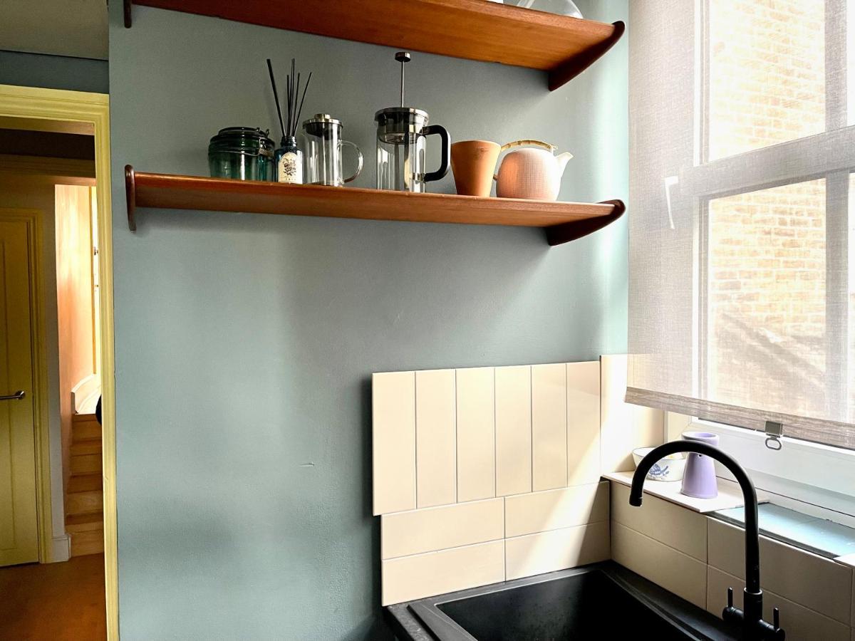 Apartment Stylish Portobello Road 2 Bedroom Easy Access