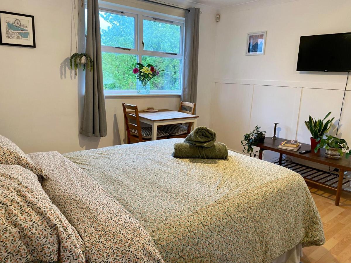 Bright And Comfortable Studio *
