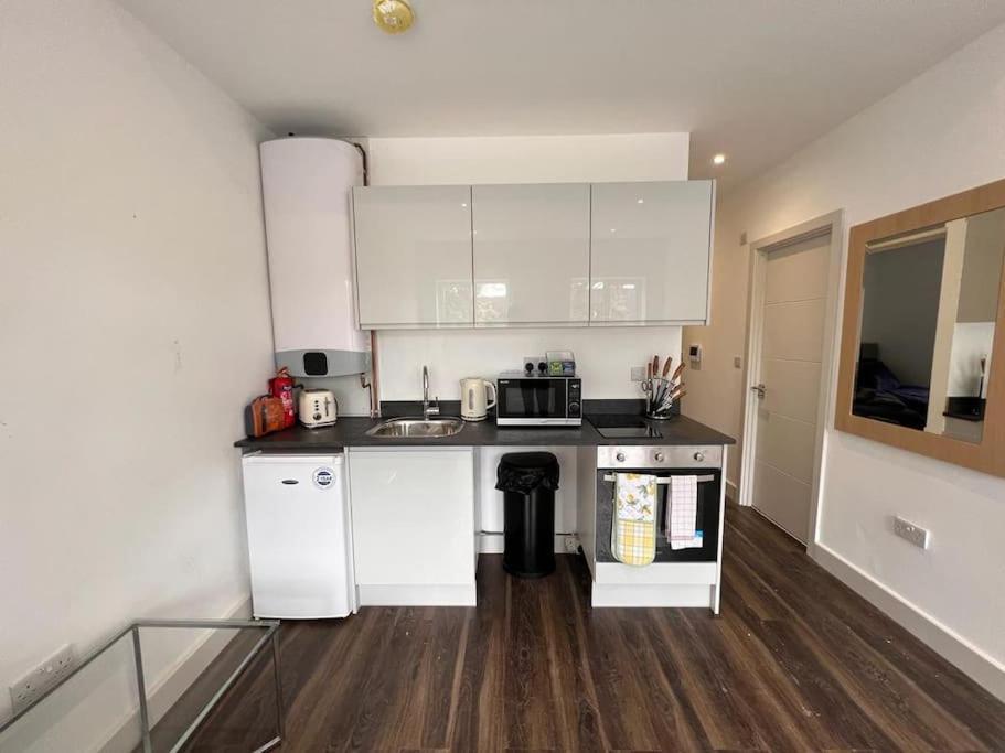 Star Finchley Road 1-bed Hideaway Appartement Londres