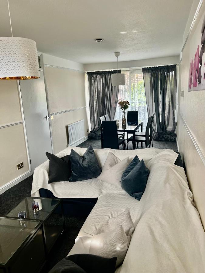 Privatunterkunft Stunning 3 Bedroom Property- Large