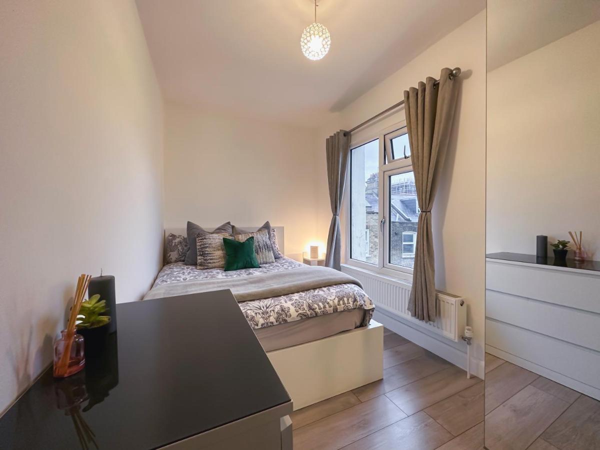 Bright & Cosy Flat - Perfect For Visiting *