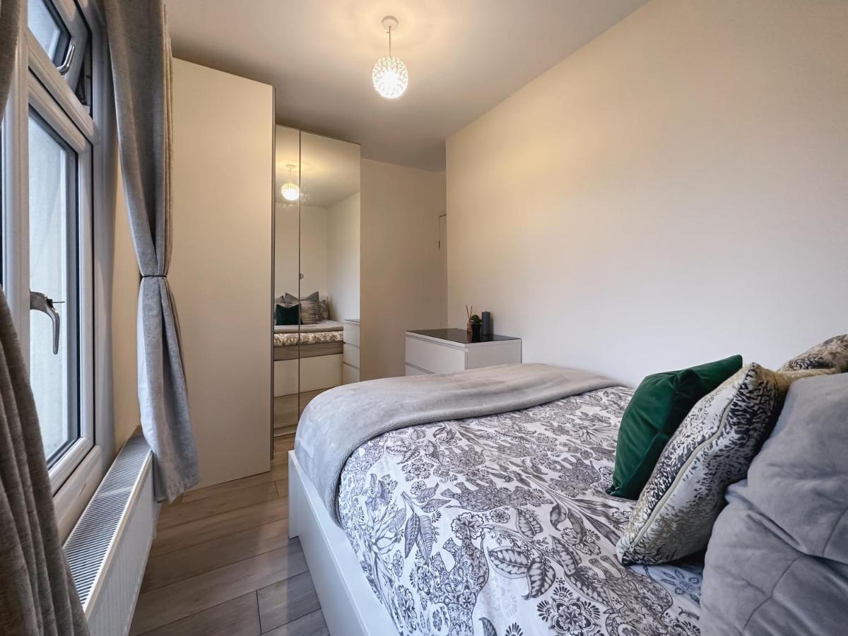 Bright & Cosy Flat - Perfect For Visiting *