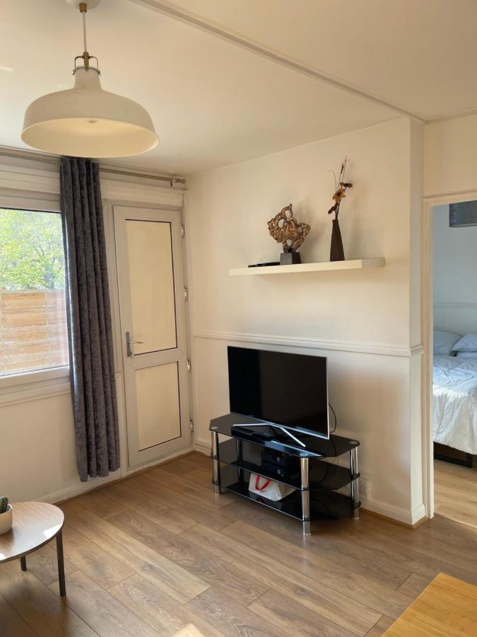 Sootheus - Cosy Surrey Quays * Londen
