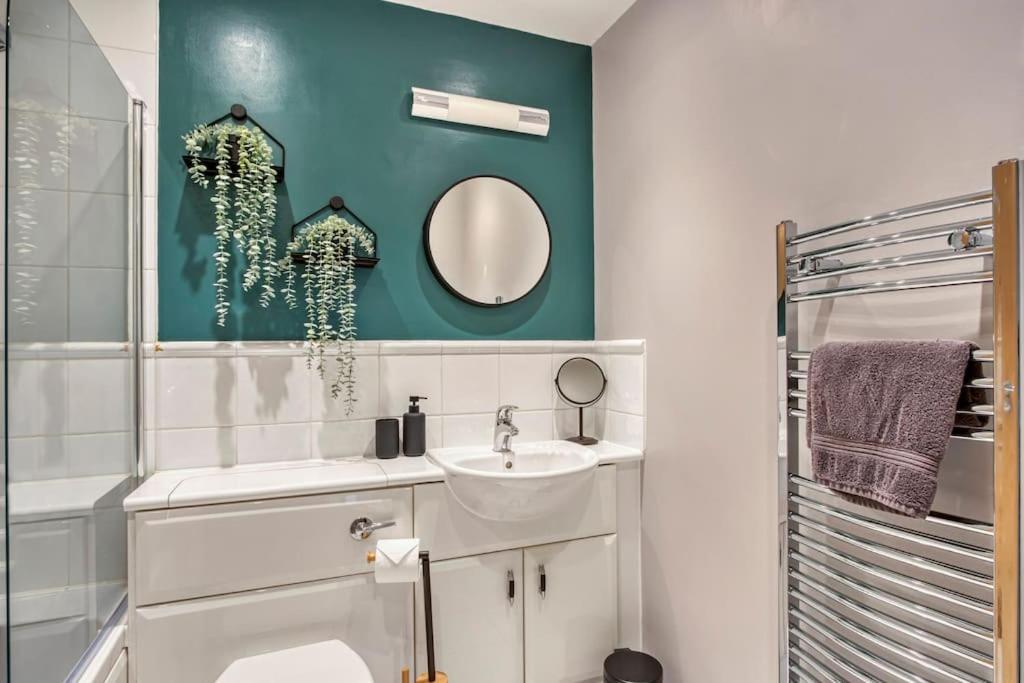 2 Bed Docklands Apt- 02 & Excel * Londen