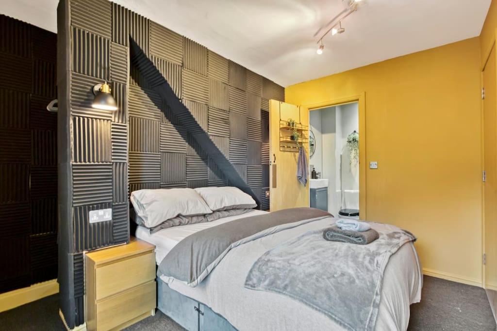 2 Bed Docklands Apt- 02 & Excel Appartement