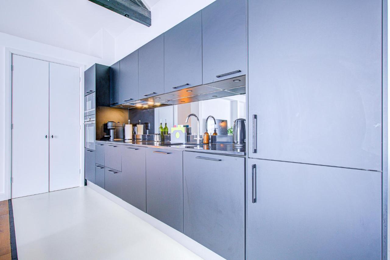 Apartment Stylish 1br Unit, Super Fast Internet, Gated Complex - Near Queen's Park!
