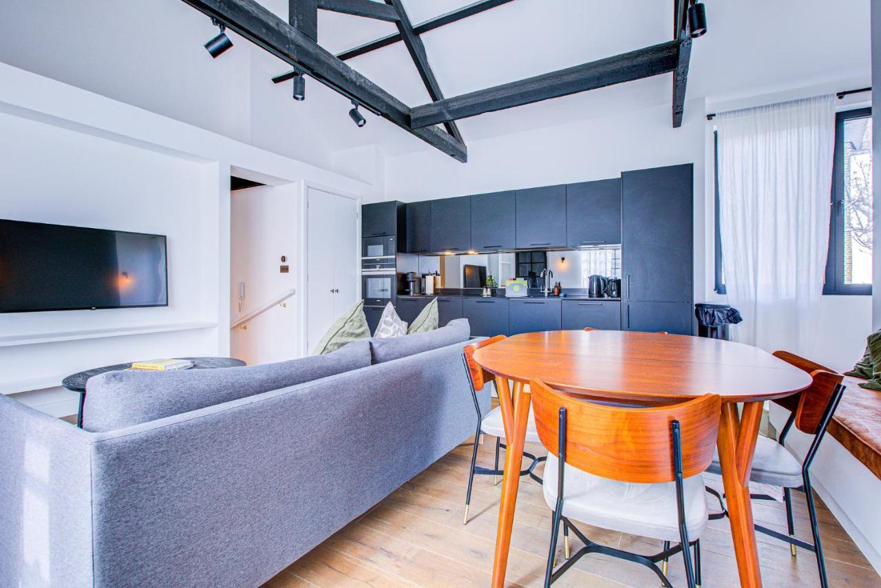 Apartment Stylish 1br Unit, Super Fast Internet, Gated Complex - Near Queen's Park! *
