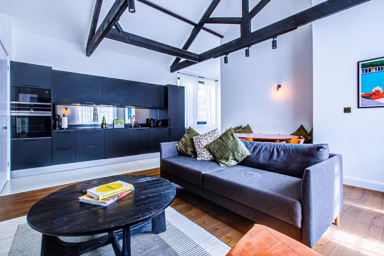 Apartment Stylish 1br Unit, Super Fast Internet, Gated Complex - Near Queen's Park! London