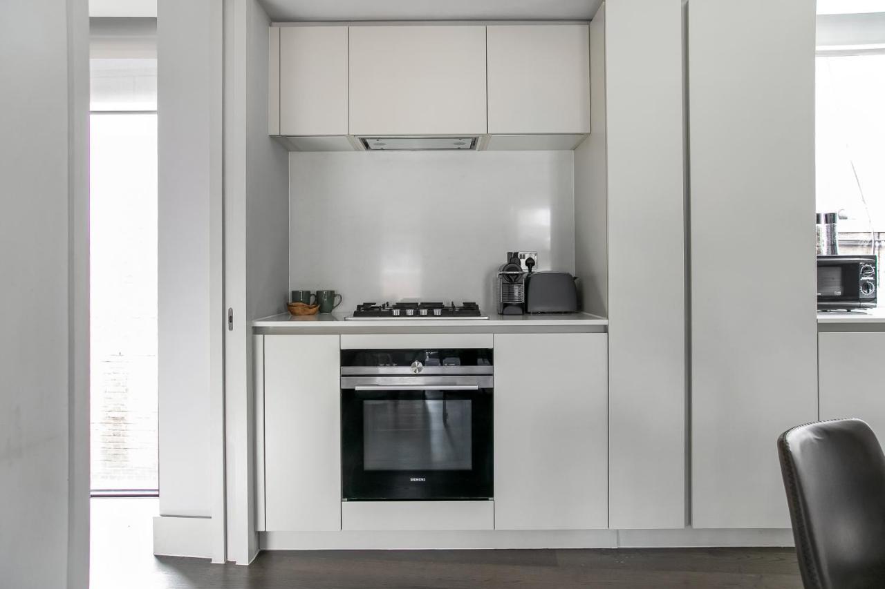New Build-air Con-2 Bedroom-two Bathrooms 6 Lägenhet London