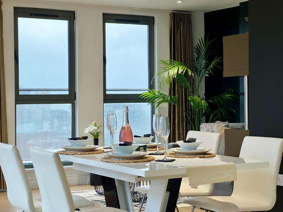 Penthouse In Wembley London