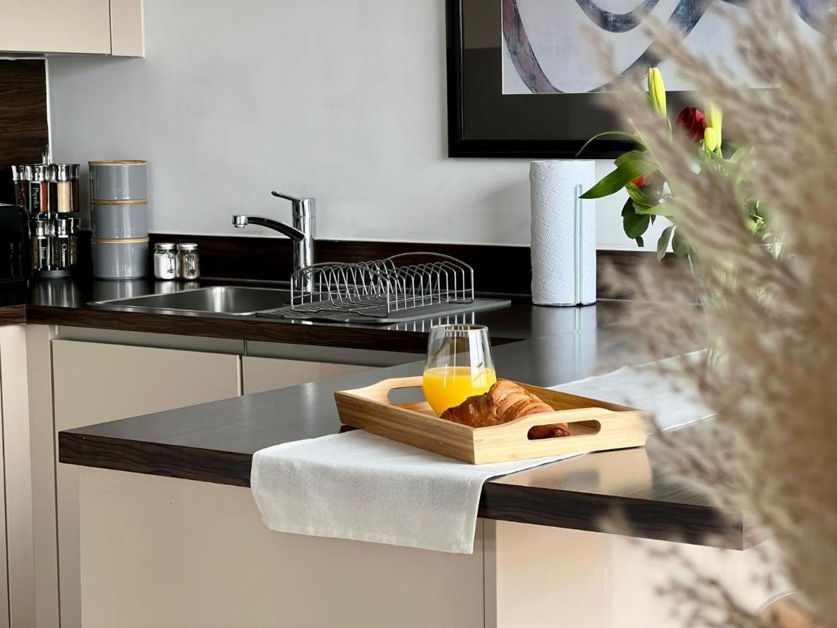 Penthouse In Wembley * London