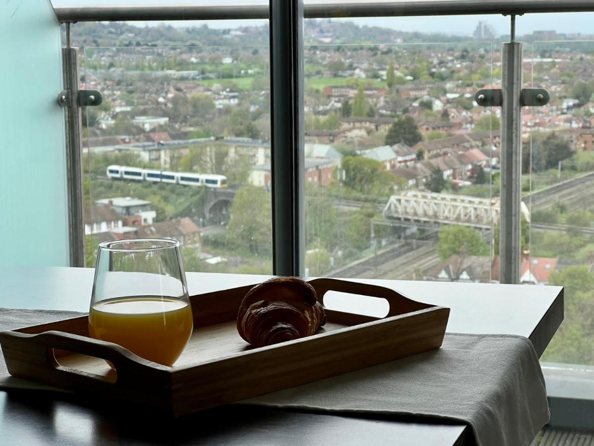 Apartment Penthouse In Wembley *