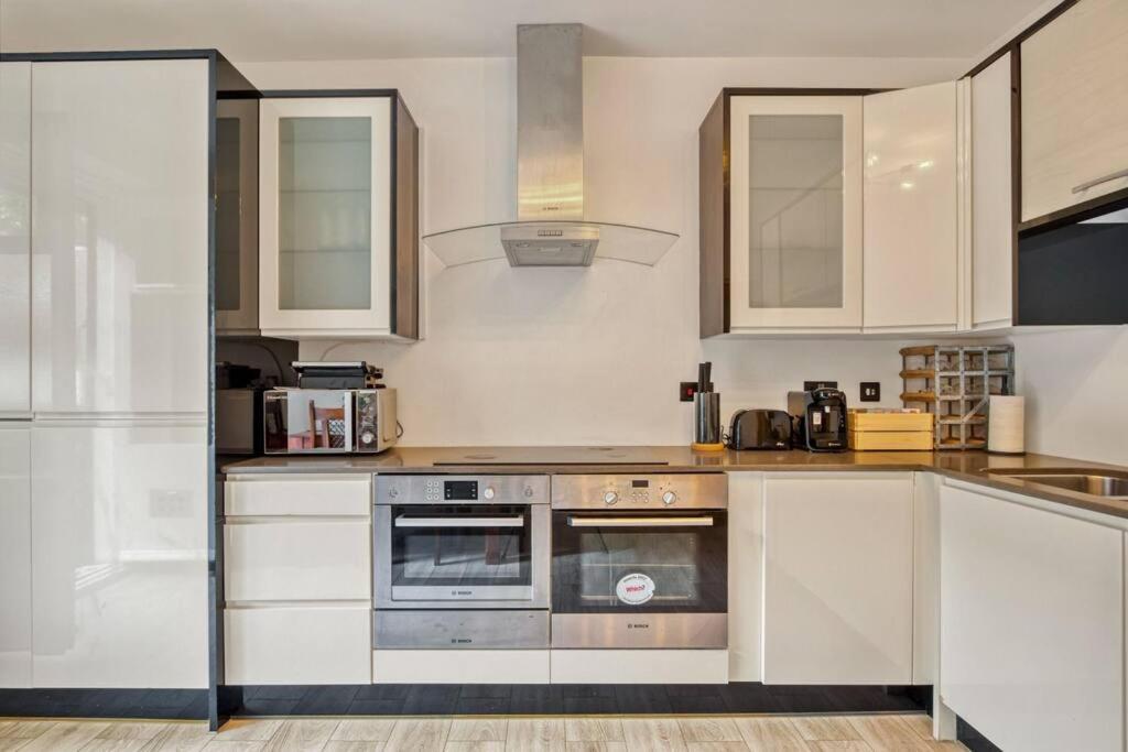 Charming Earls Court Lejlighed London