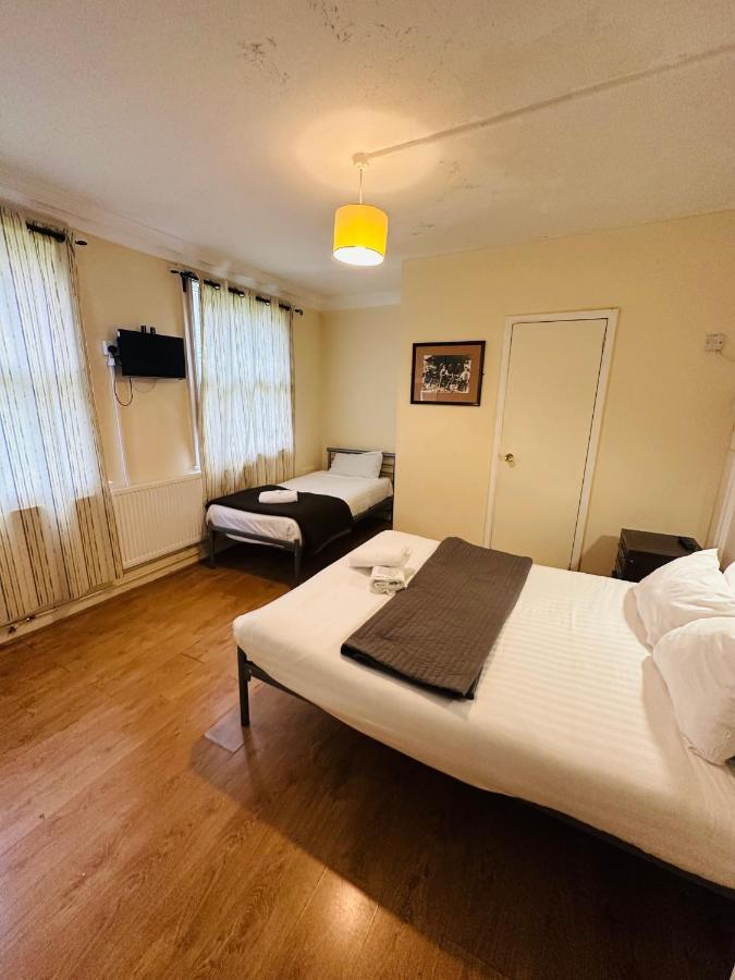Thanet Annex 2* Londen