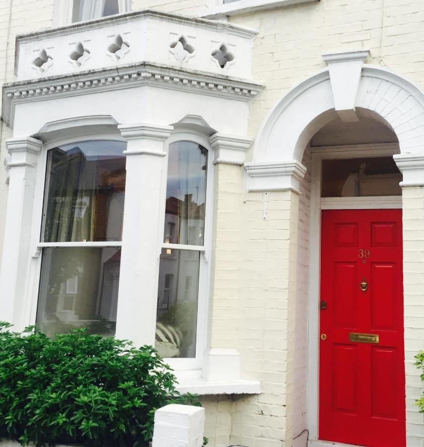 Colourful 2 Bed 2 Bath Tooting House * Londen