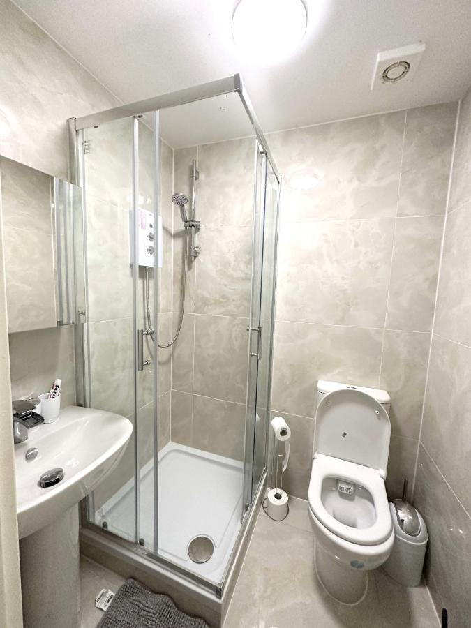 Modern Single In Kensington Appartement *