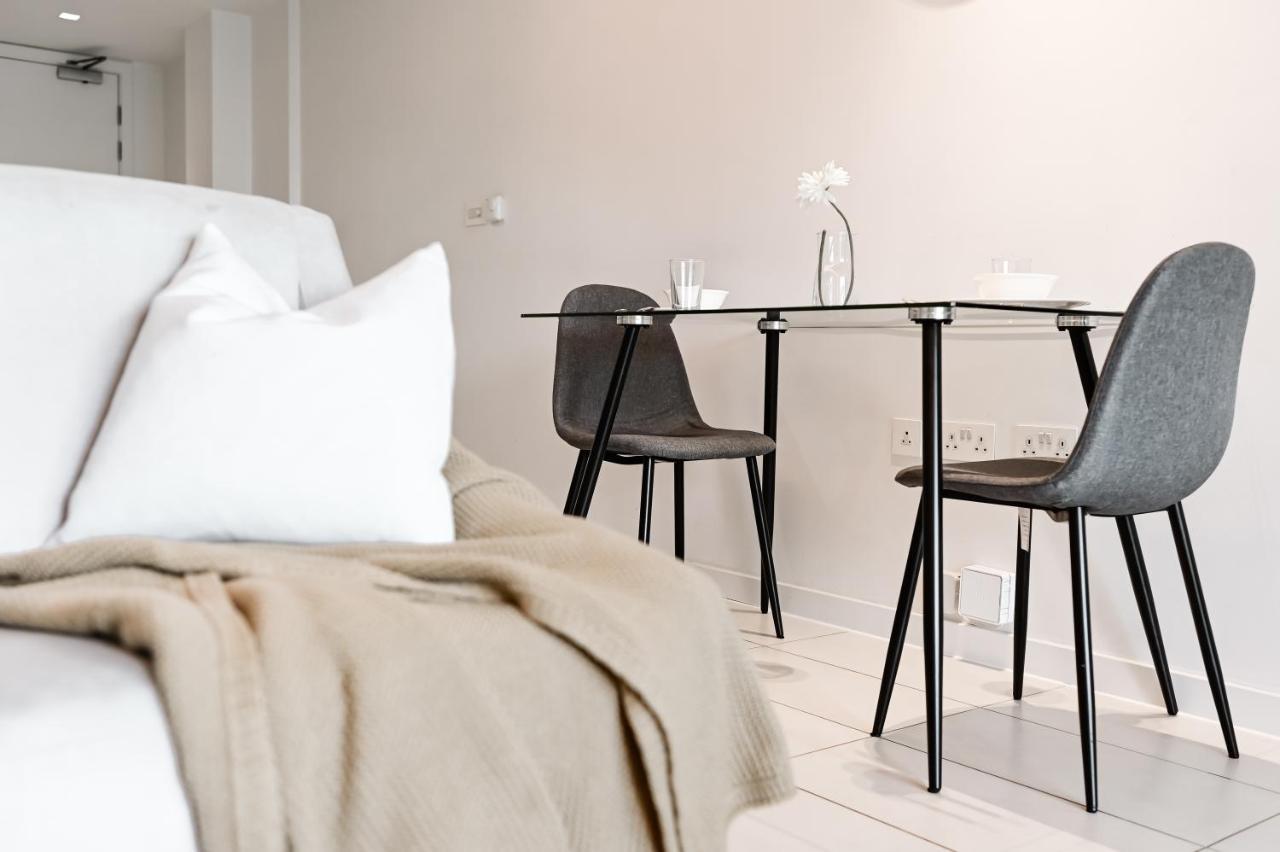 Apartment Khayat Homes - The Curve - One Bed *