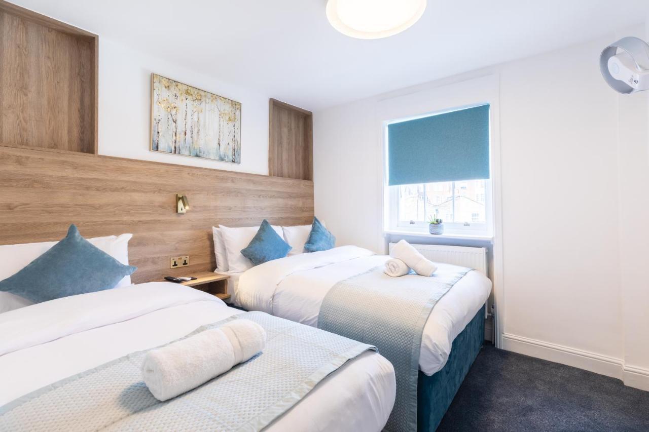 The Chapter - Griffin House Hotell 3*