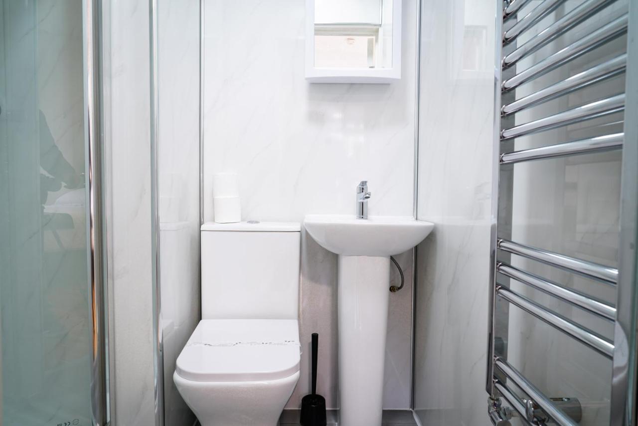 Centra Apartment London
