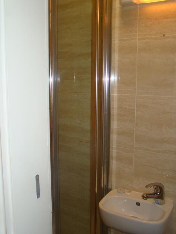 Kensington Rooms And Apartments Hotel