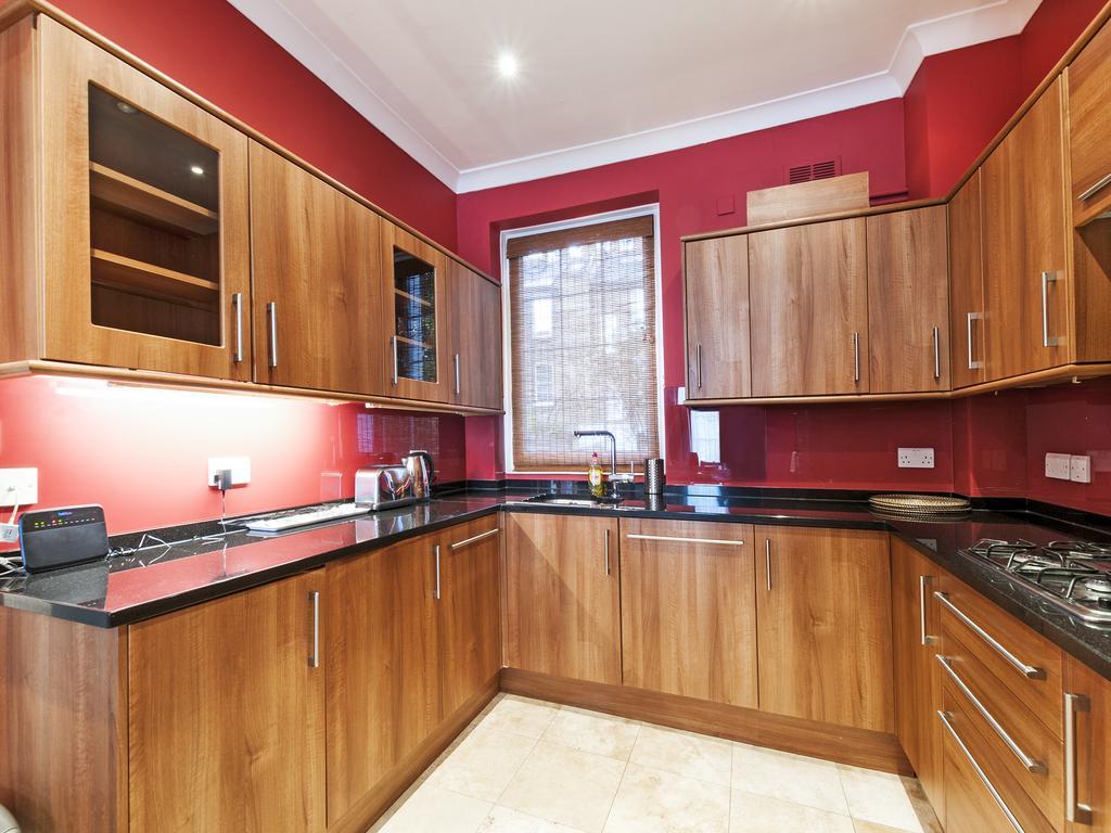 City Apartment *