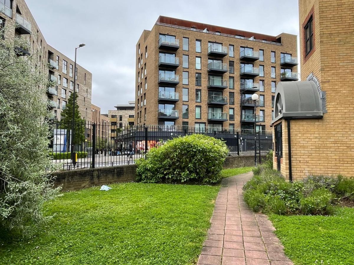 Lägenhet Surrey Docks Se16 Near Canada Water N Easy Access Canary Wharf