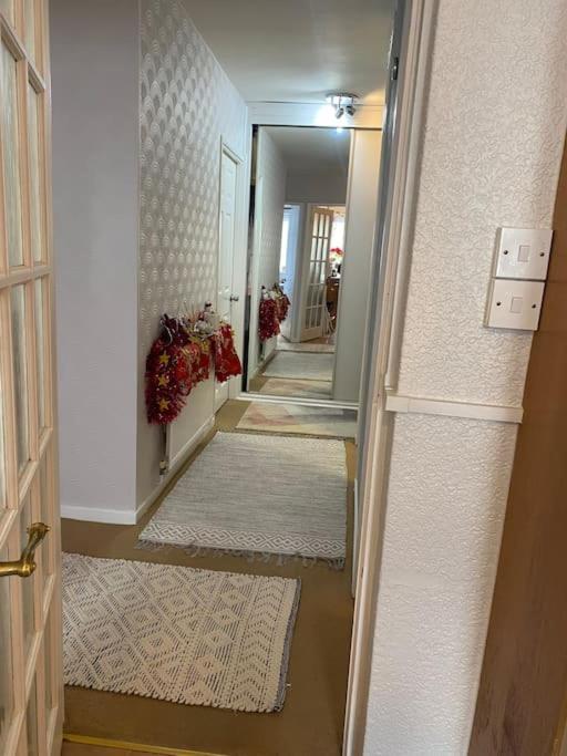 One Double Bedroom In A Shared Appartement Londen