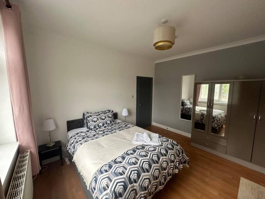 Ferienhaus 5 Bedroom House Se6 London