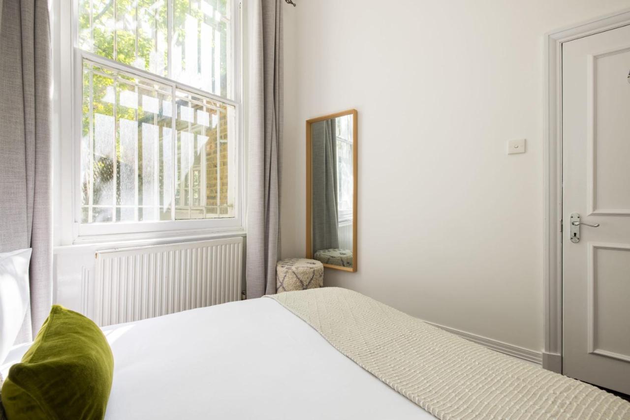Lejlighed Spacious With Office & Rear Terrace London