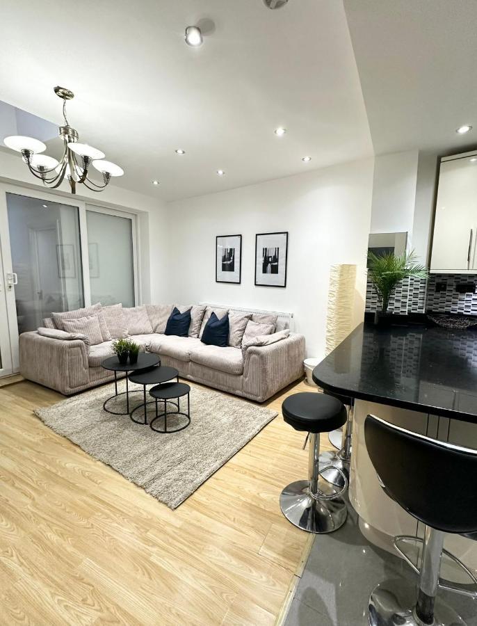 Charm - Stylish In Spacious