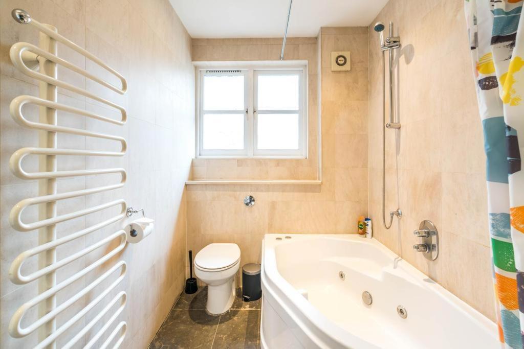 Goldhurst 3 Bedroom Flat Apartment